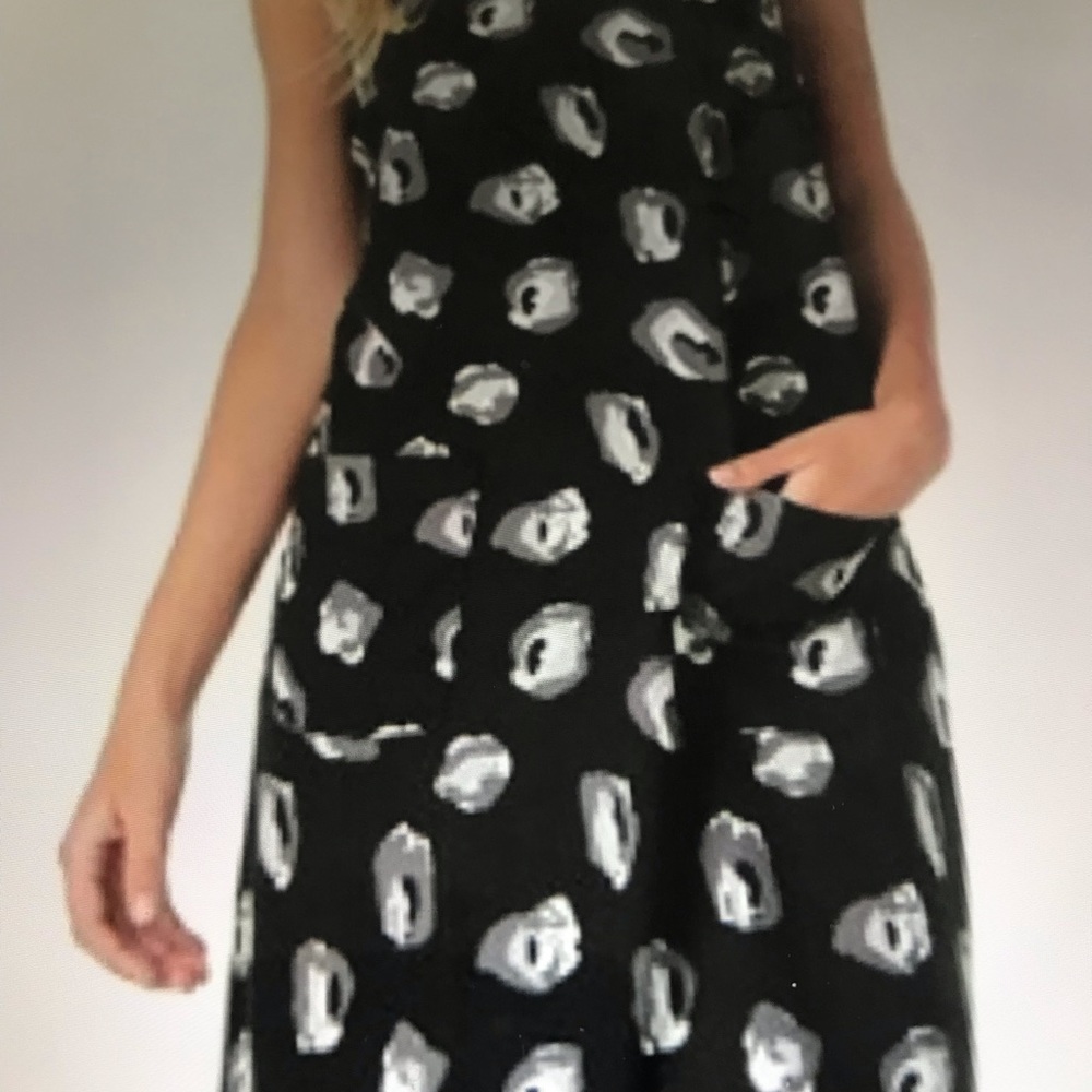 SHIFT DRESS